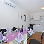 Apartamento With A Parking Space Solin, Split - 14251 *